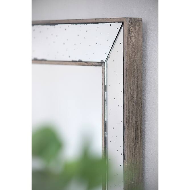Traditional Distressed Wall Decor Accent Mirror - Silver