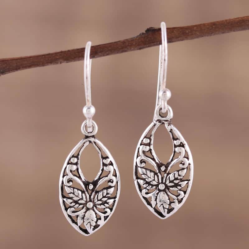 NOVICA Handmade Sterling Silver 'Bygone Flowers' Earrings (India) - 1.3*0.4