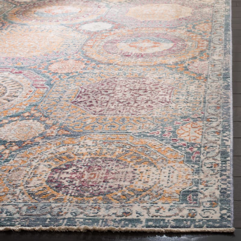 SAFAVIEH Illusion Cindi Vintage Boho Oriental Viscose Rug with