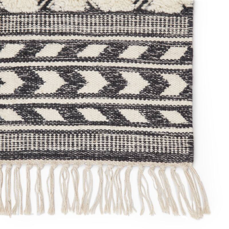 Alvarado Handmade Geometric Area Rug