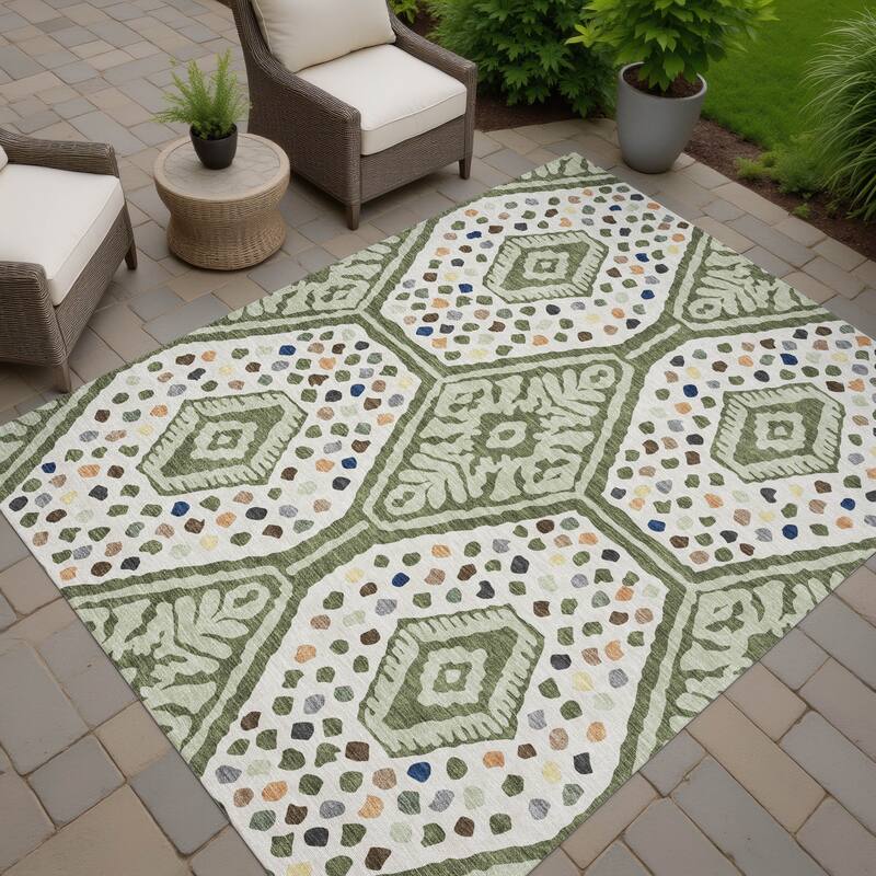Machine Washable Indoor/ Outdoor Global Nipsey Chantille Rug