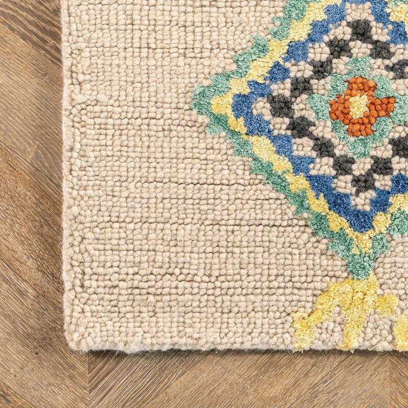 Nuloom Hand Tufted Wool Moroccan Triangle Rug