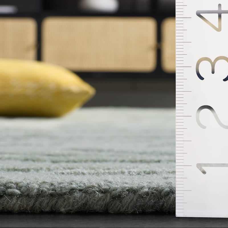 SAFAVIEH Handmade Glamour Oprica Contemporary Wool Rug