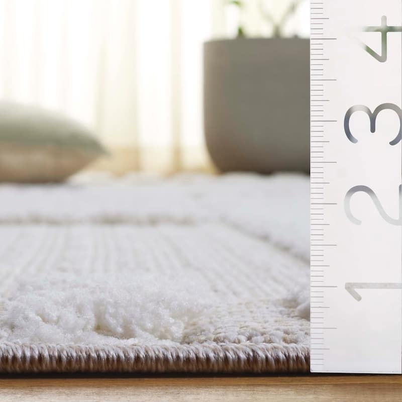 SAFAVIEH Trends Wilda Geometric Rug