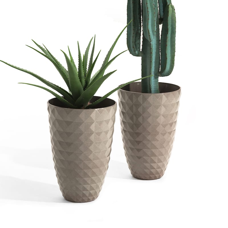 Glitzhome 19.75" H Eco-Friendly Oversized Faux Ceramic Diamond Textured Tall Planter Porch Flowerpot (Set of 2)