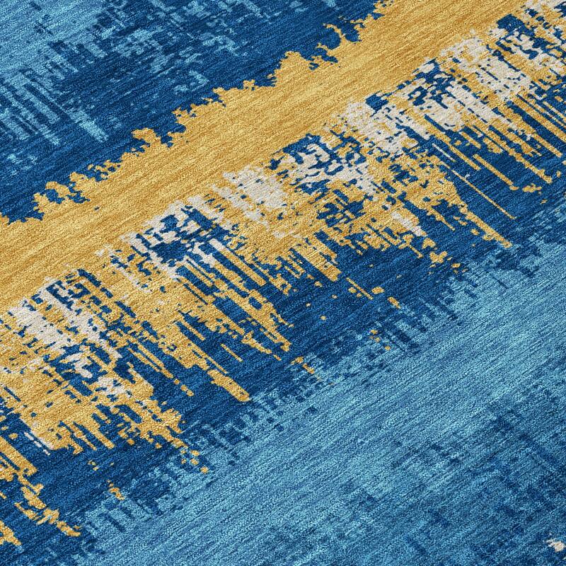 Machine Washable Indoor/ Outdoor Abstract Ombre Chantille Rug