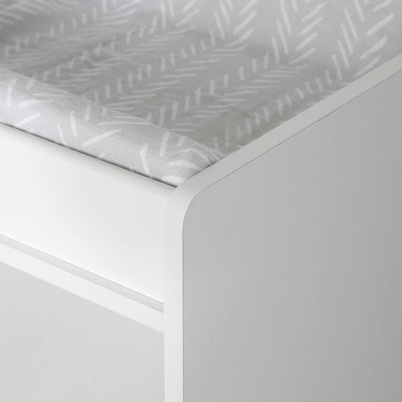 South Shore Sweedi Changing table