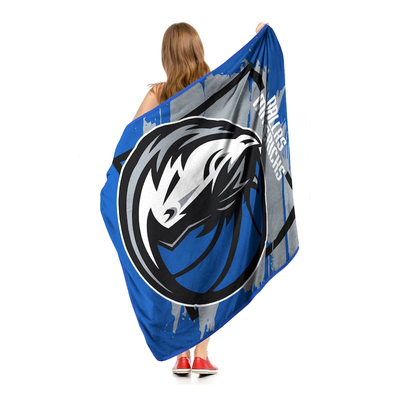 Dimensional - Mavericks Micro Raschel Throw