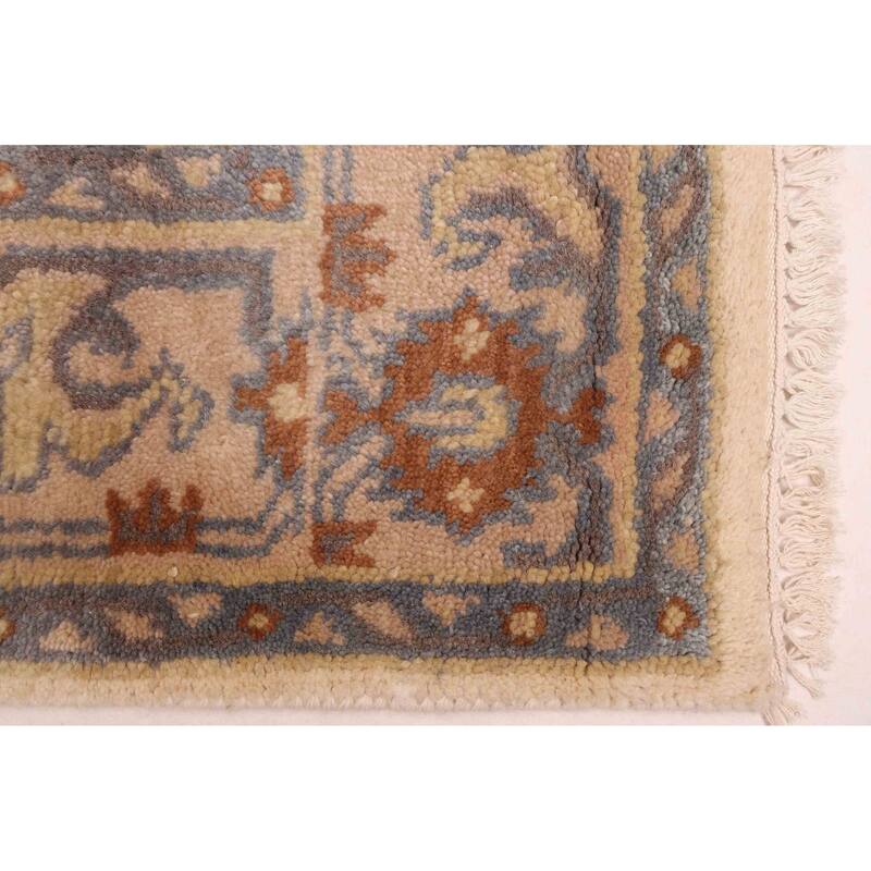 ECARPETGALLERY Hand-knotted Royal Oushak Ivory Wool Rug - 4'1 x 5'11
