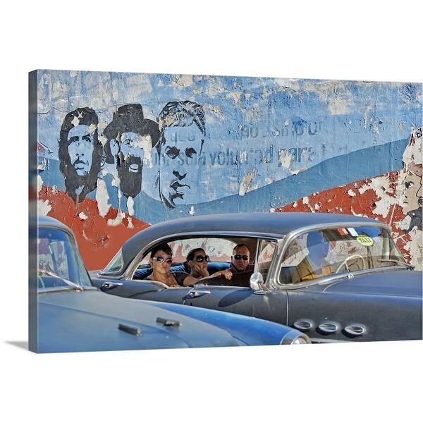 People In Vintage American Cars And Murals Of The Cuban Revolution Canvas Wall Art Overstock 16491388