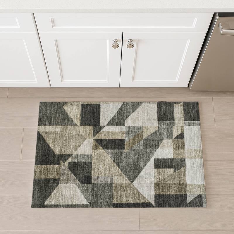 Machine Washable Indoor/ Outdoor Modern Geo Chantille Rug