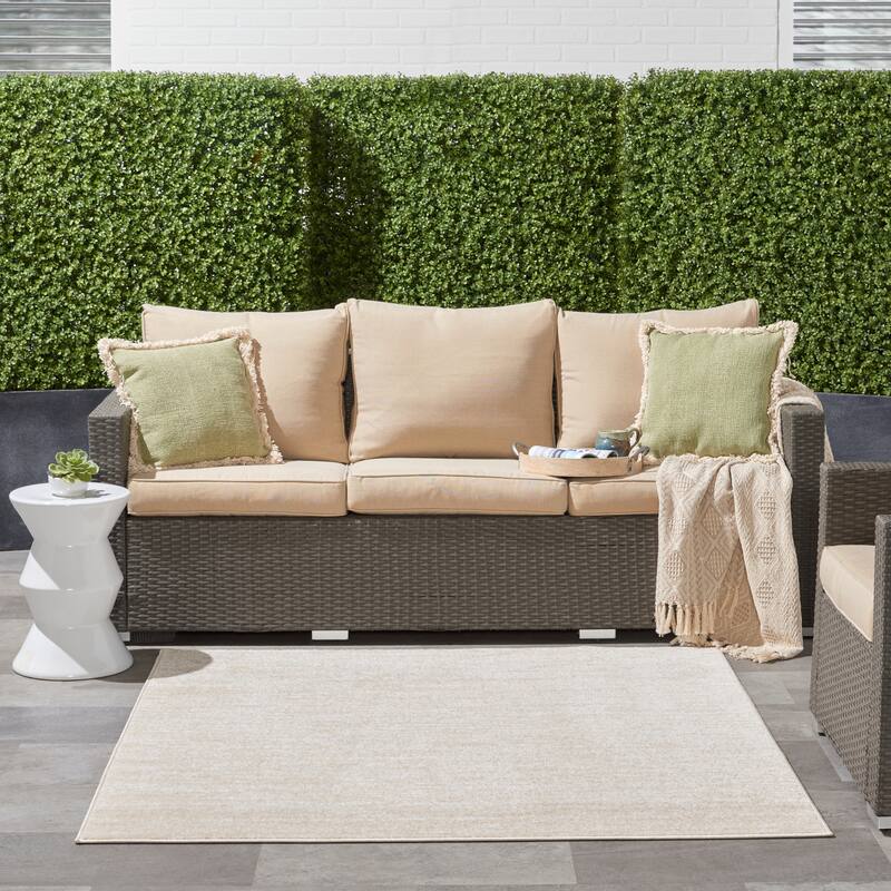 Nourison Essentials Solid Contemporary Indoor/Outdoor Area Rug