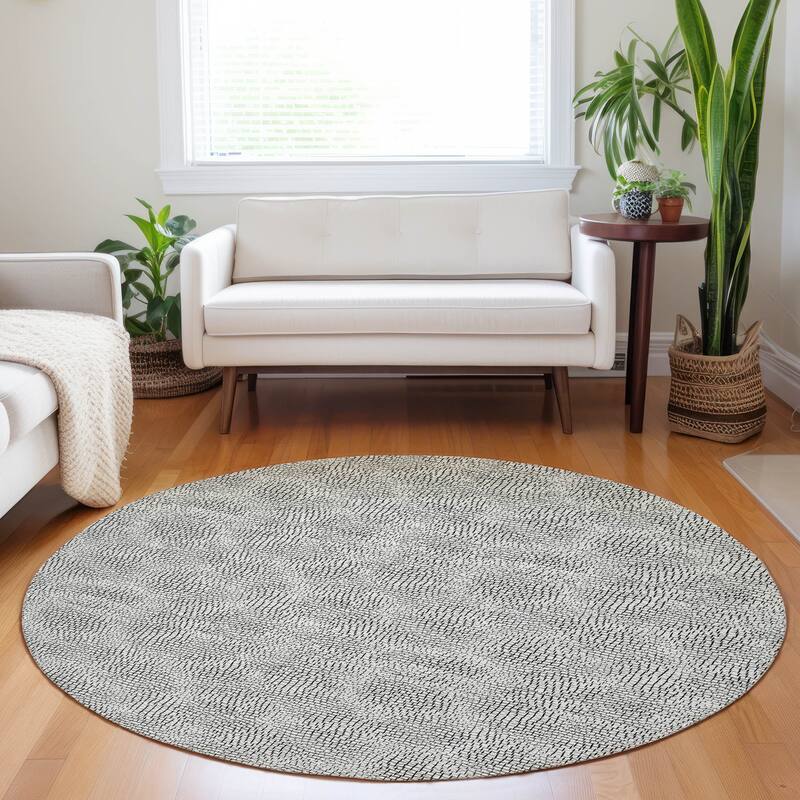 Machine Washable Indoor/ Outdoor Solid Causal Chantille Rug - White - 8' x 8'