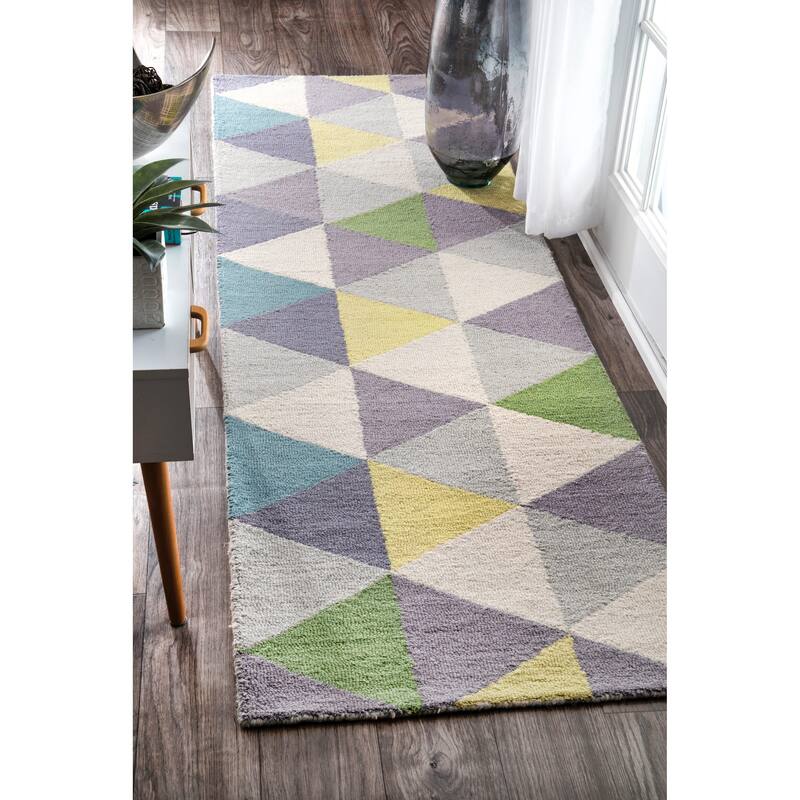 Nuloom Bianca Triangles Area Rug - 2'6" x 8' Runner - Green - Runner