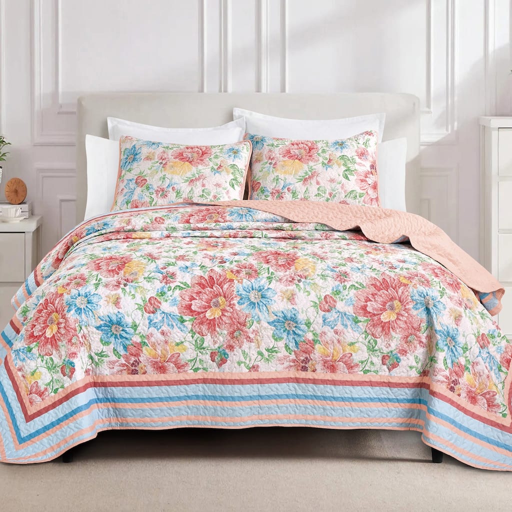 MarCielo Coral Garden Polyester Floral Quilt Set