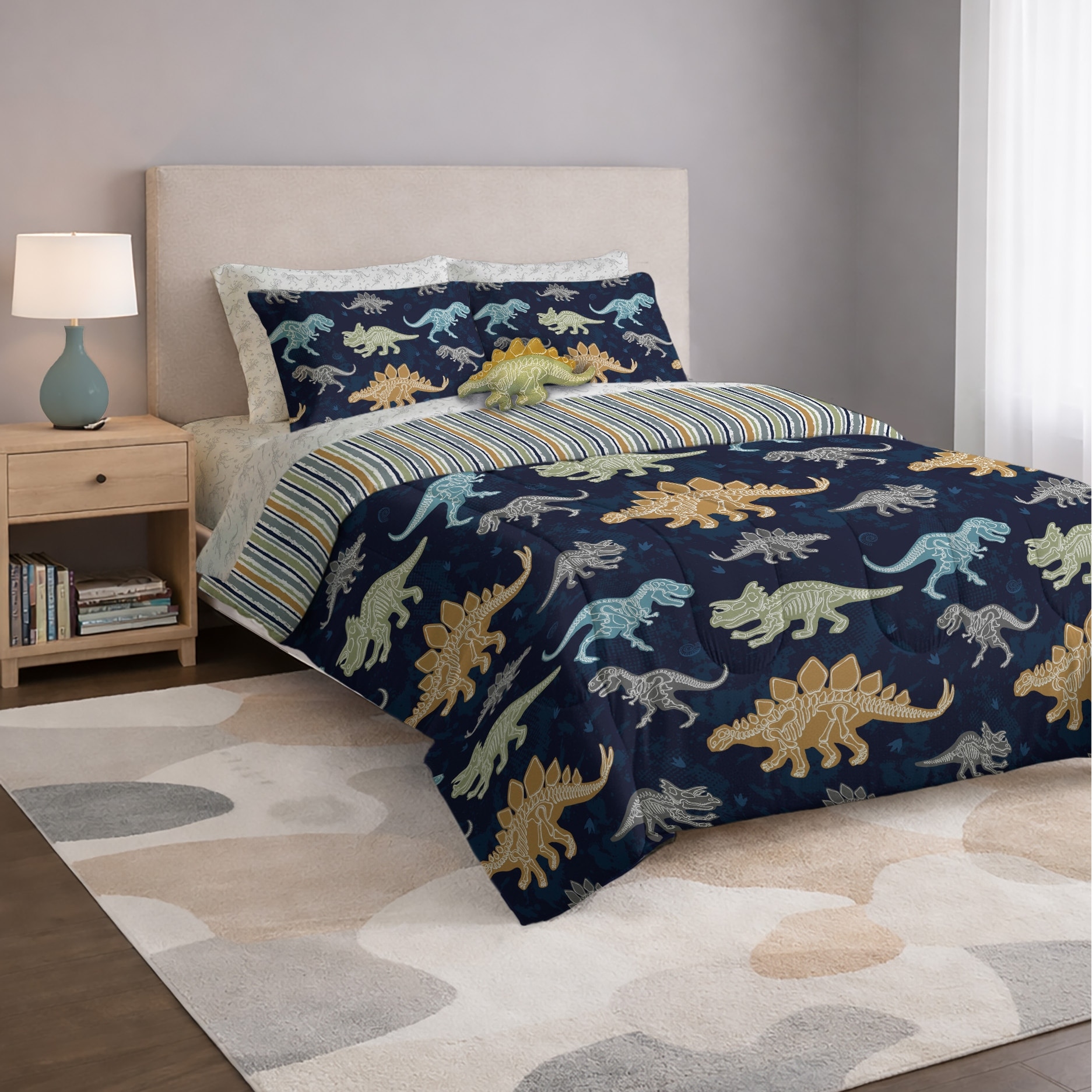 Northwest Kids Bed In A Bag with Decorative Pillow
