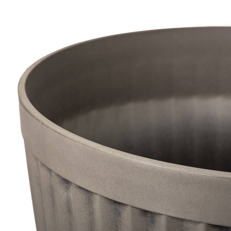 Glitzhome Set of 2 Eco-Friendly Oversized Faux Concrete Fluted Plant Pots Flower Planter Porch Decor