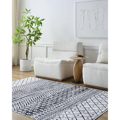 Livabliss Lavable Global Geometric Washable Area Rug