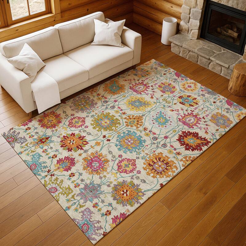Machine Washable Indoor/ Outdoor Traditional Kashan Chantille Rug
