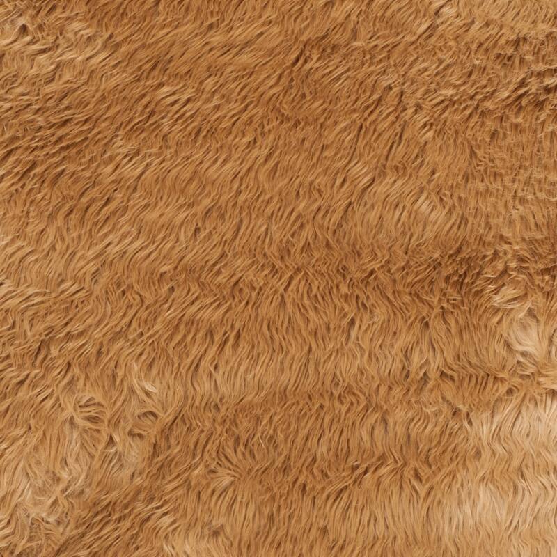 SAFAVIEH Faux Sheep Skin Shona 2.4-inch Thick Rug