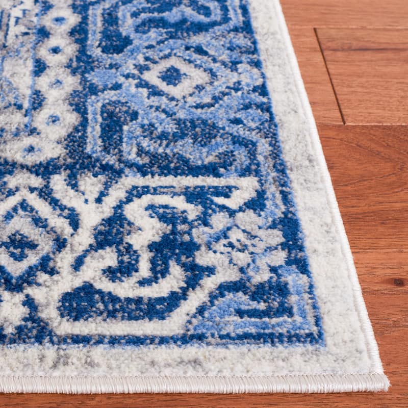 SAFAVIEH Brentwood Sirpa Traditional Rug