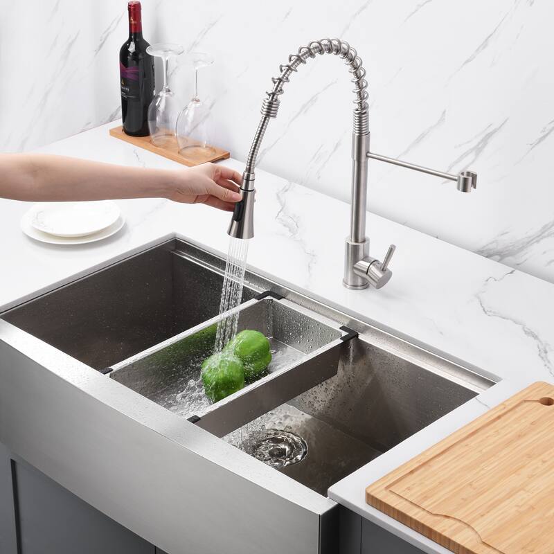 Farmhouse Apron-Front 18-Gauge Stainless Steel Single Bowl Workstation Kitchen Sink with Accessories