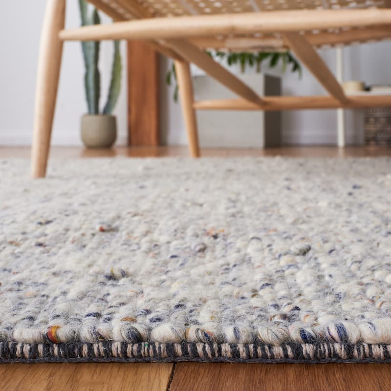 SAFAVIEH Handmade Vermont Larissa Wool Rug