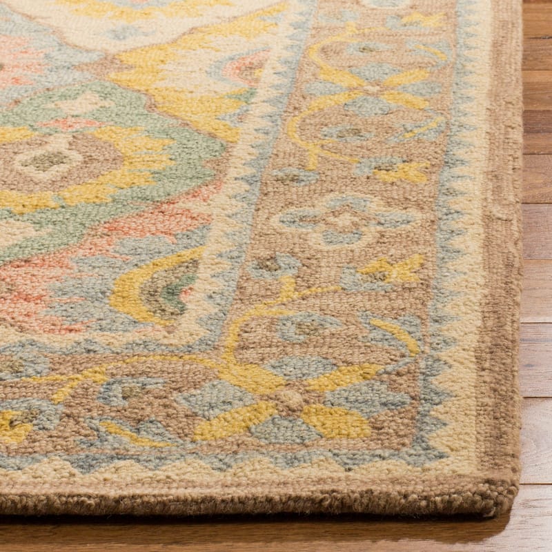 SAFAVIEH Handmade Suzani Goffreda Boho Tribal Wool Rug