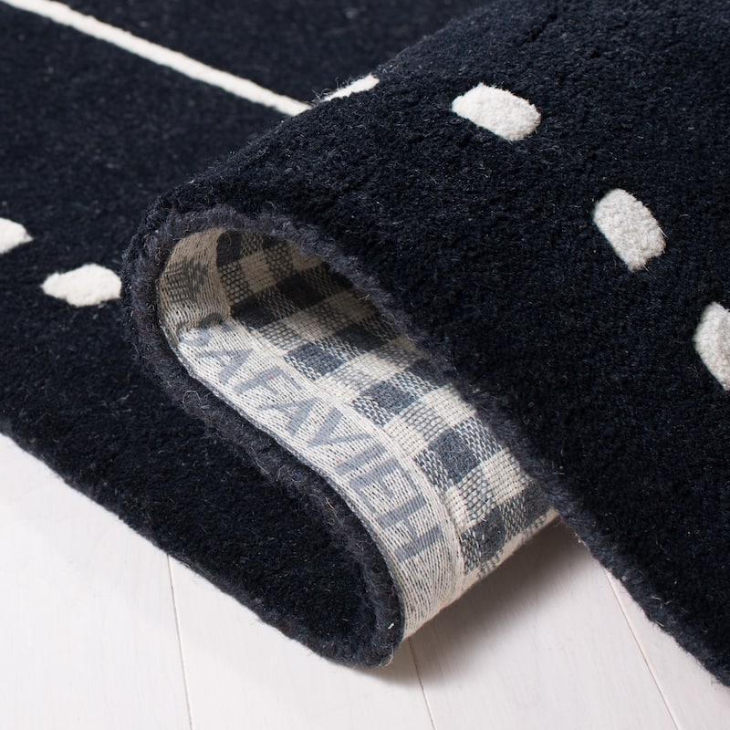 SAFAVIEH Handmade Bella Alverta Dotted Border Wool Rug