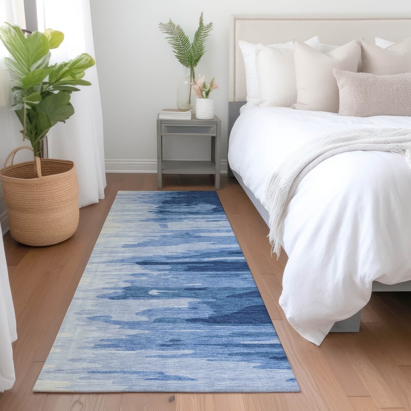 Machine Washable Indoor/ Outdoor Brushstrokes Ombre Chantille Rug - Navy - 2'3" x 7'6"