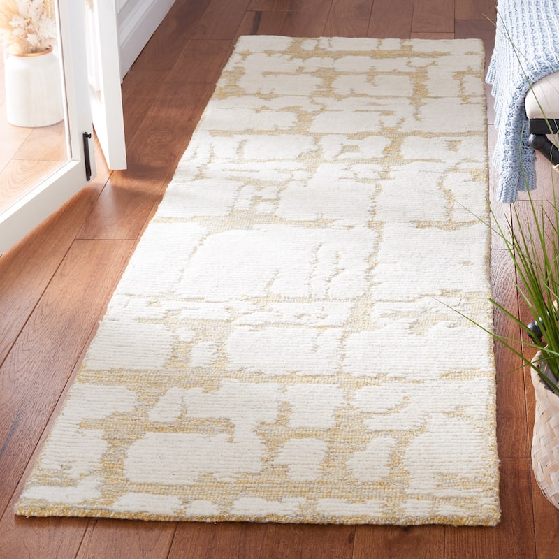 Martha Stewart by SAFAVIEH, Handmade Siun Abstract Wool Rug - 2'3" x 8' Runner - Gold/Ivory