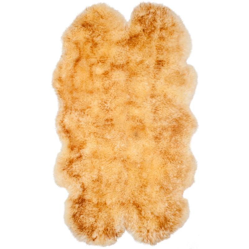 SAFAVIEH Handmade Natural Sheepskin Leanca 3.4-inch Thick Rug