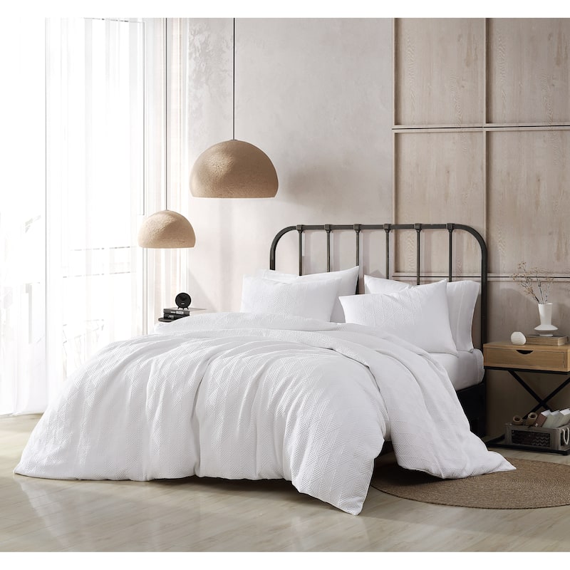 Riverbrook Home Dalan Matelasse 3 Piece Comforter Set White - White - Queen - 3 Piece