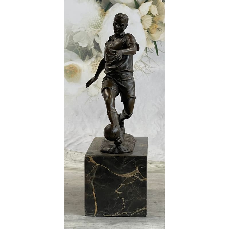 European Football Player Bronze Figurine Statue Figure Soccer Ball Hot Cast D