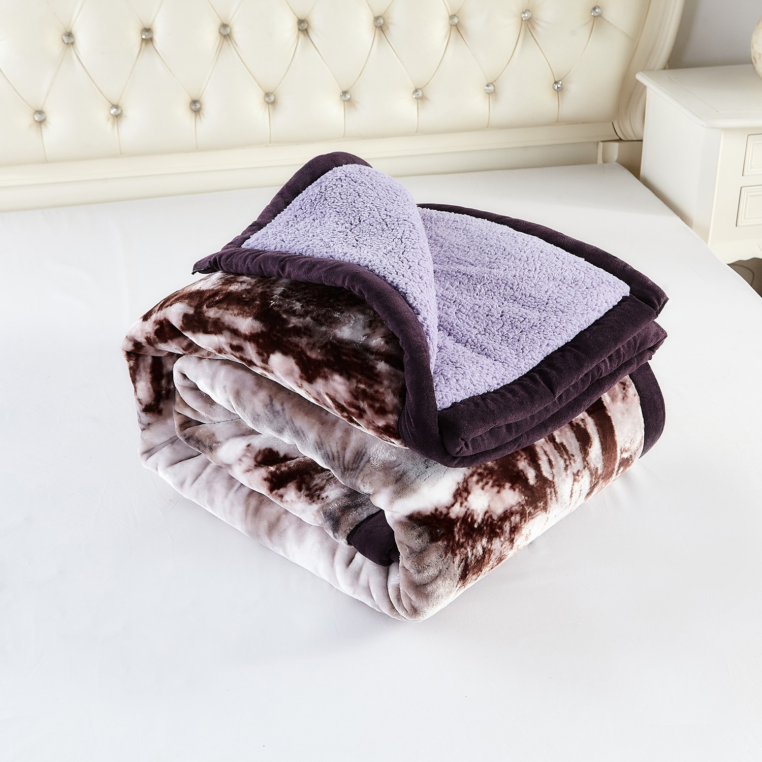 Ultra Plush Printed 3 piece Sherpa Borrego Comforter Set On Sale