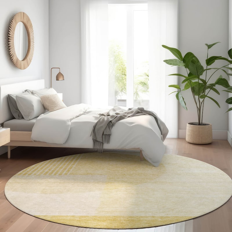 Machine Washable Indoor/ Outdoor Chantille Contemporary Deco Rug - Gold - 8' x 8'