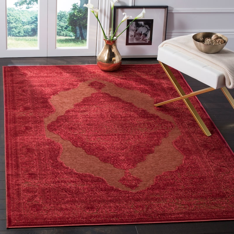 SAFAVIEH Paradise Shaila Modern Viscose Rug - 8'  x  11'2" - Red - Rectangle