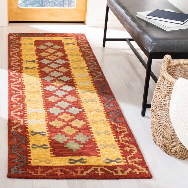 SAFAVIEH Handmade Aspen Besije Boho Wool Rug - 2'3" x 7' Runner - Red/Gold