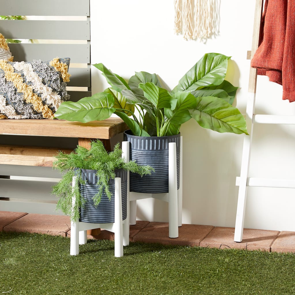 Iron Coastal Planter (Set of 2) - 10 x 10 x 18