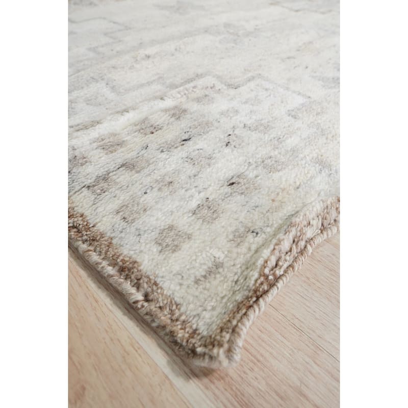 Hand-Knotted Wool Oushak Rug, 8' x 10', Gray Area Rug, Luxurious Soft Texture for Bedrooms or Living Room - L