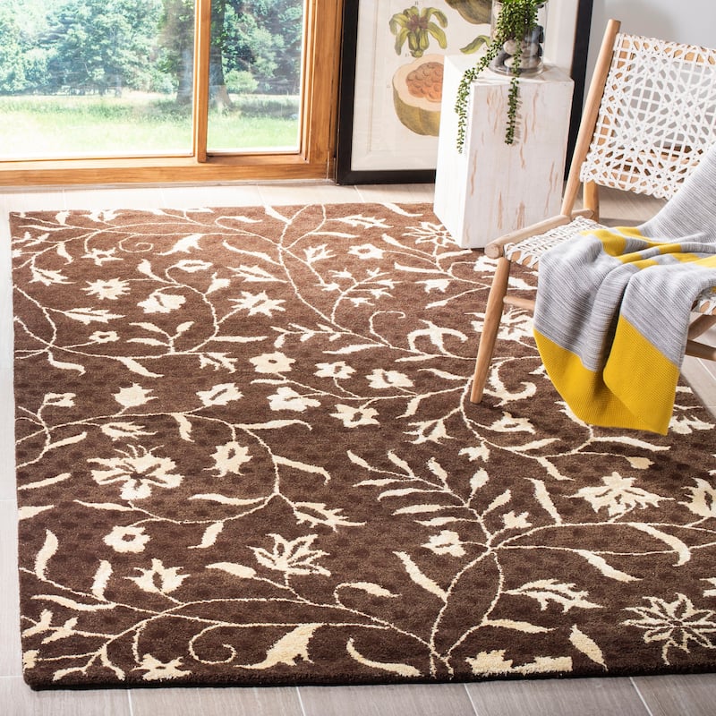 SAFAVIEH Handmade Soho Ashanti N.Z. Wool Rug - 5' x 8' - Brown/Ivory