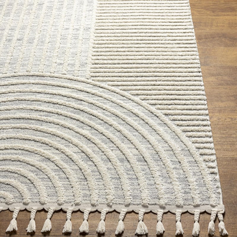 Livabliss Amarina Modern Geometric Area Rug