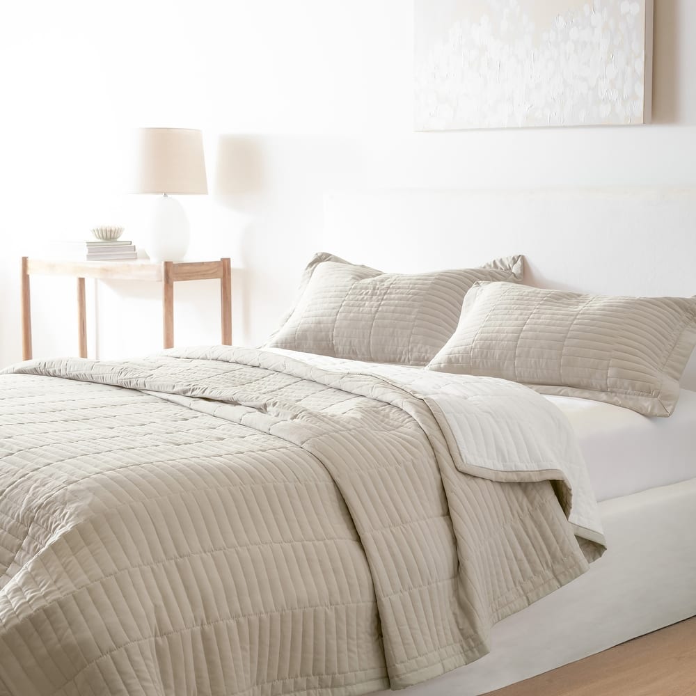 Jennifer Adams Codora 3pc. Wrinkle-Resistant Reversible Coverlet Set