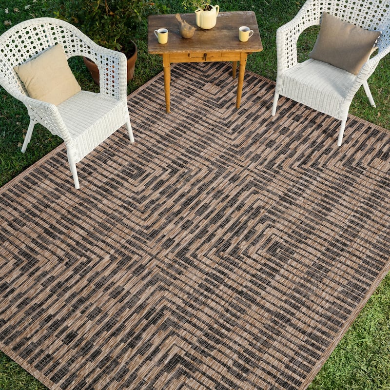 Alexander Home Havannah Abstract 3-D Geometric Indoor/Outdoor Rug