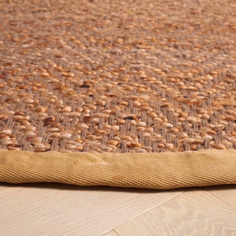 SAFAVIEH Handmade Natural Fiber Lilianna Jute Rug