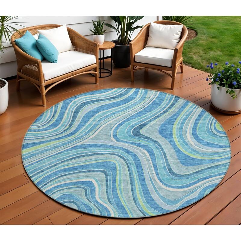 HomeRoots Abstract Transitional Rectangle Outdoor Rug - 8' Round