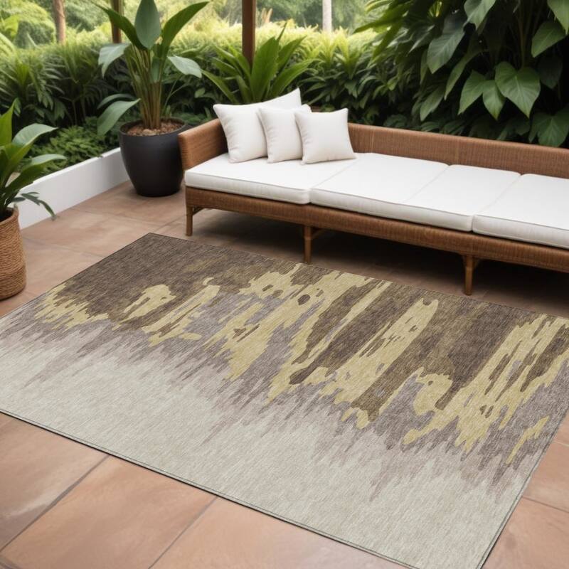 HomeRoots Abstract Transitional Rectangle Outdoor Rug - 8' X 10'
