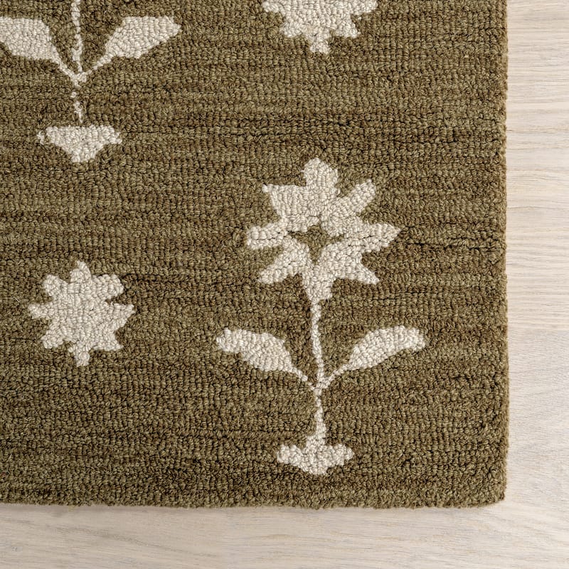 Nuloom Ella Wool Area Rug