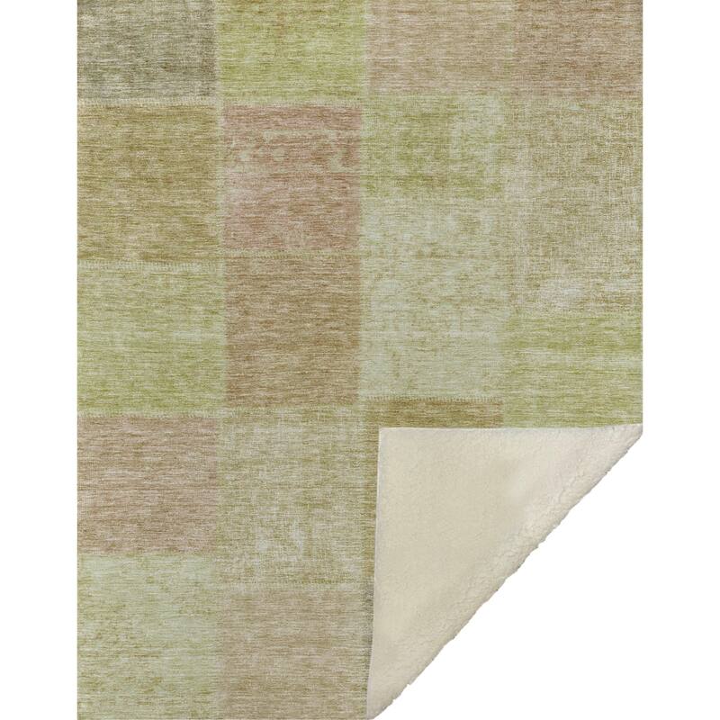 Premium Machine Washable Vintage Patchwork Sherpa Throw Blanket