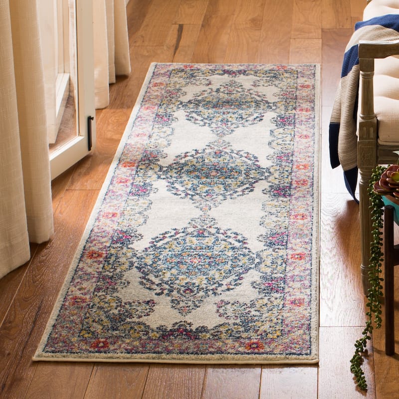 SAFAVIEH, Evoke Seniha Vintage Boho Medallion Rug